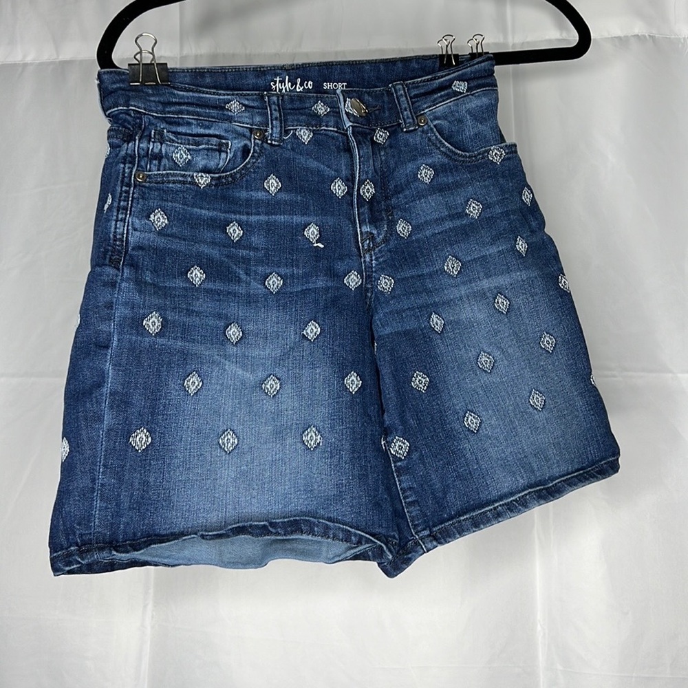Super cute and comfy designed shorts !